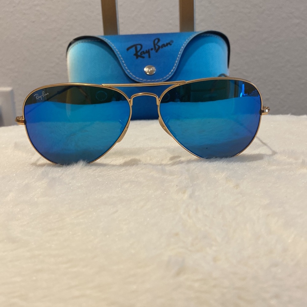 Ray-Ban Women’s aviator with blue lens